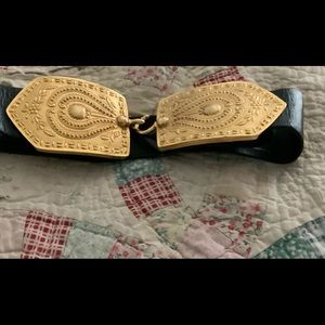 Wide Blk Leather Belt With Front Closure - image 1